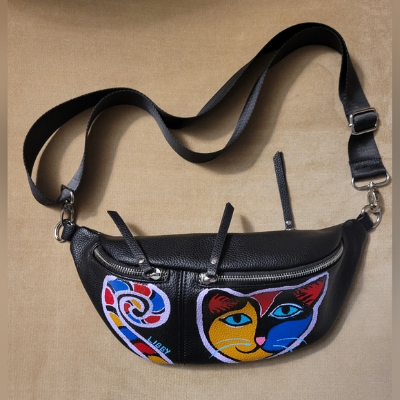 Hand painted Fanny Pack - Picture 2 of 12